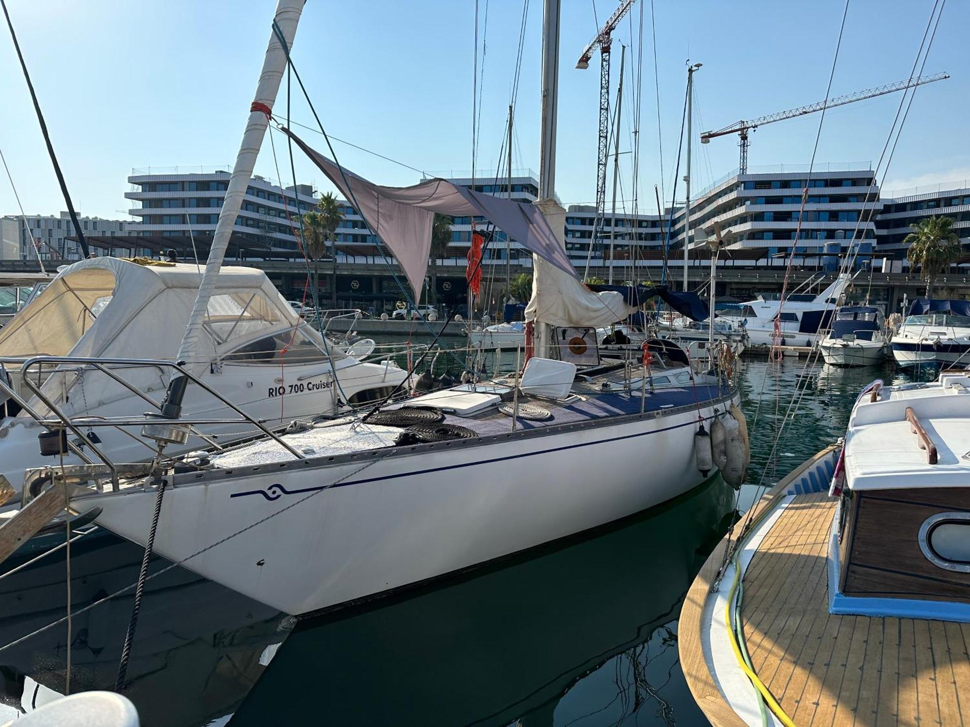 فندق Unique Wooden Sail Yacht + 2 Bikes Included! سان أدريان دي بيزوس المظهر الخارجي الصورة